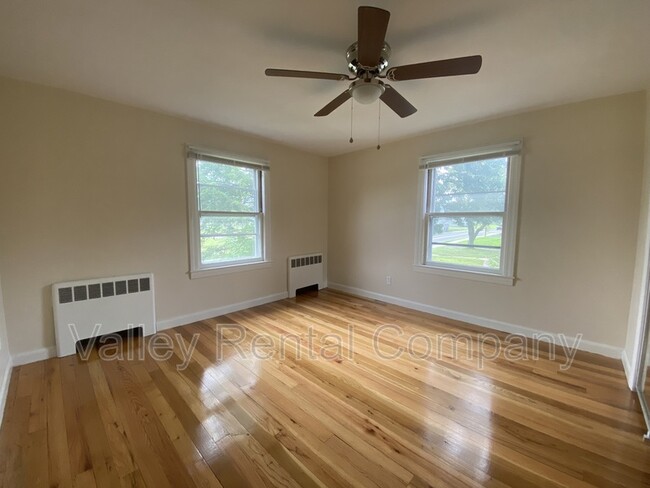 Building Photo - 70 Lyman St