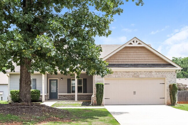 Building Photo - 547 Joneus Dr