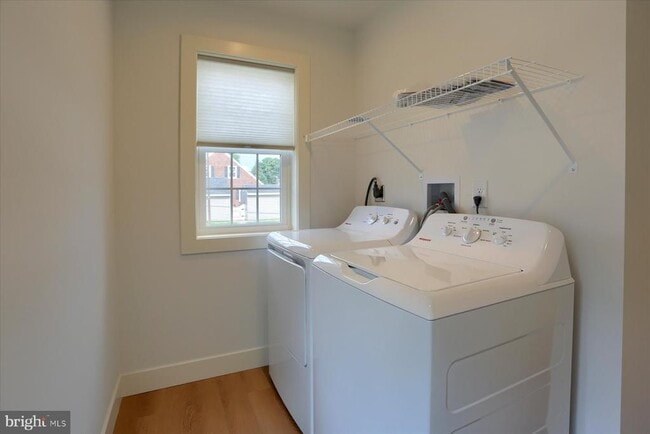 Building Photo - 45 N Penn St