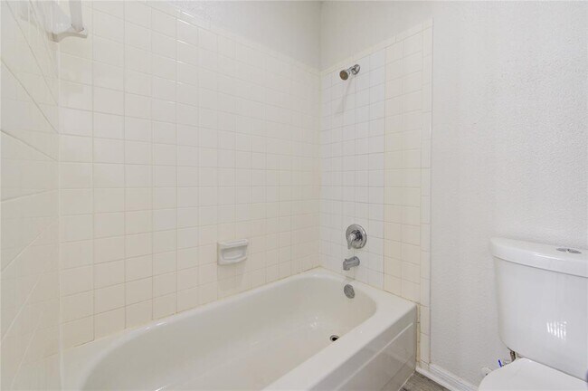Building Photo - 2121 El Paseo St