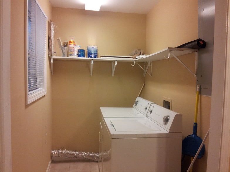 In House Laundry - 657 Home Avenue SE