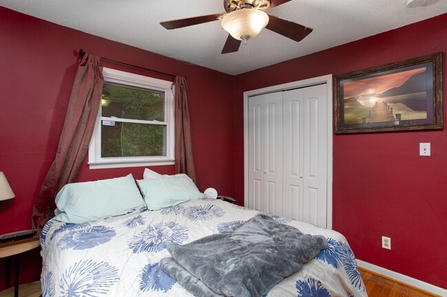 Building Photo - Cozy 3 Bedroom, 1 Bath Home in Northside!