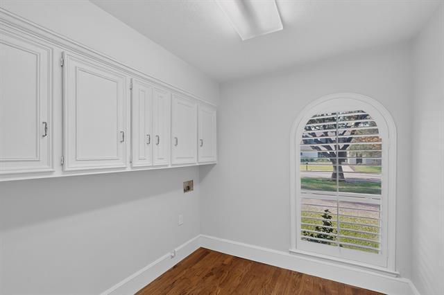 Building Photo - 6911 Gateridge Dr