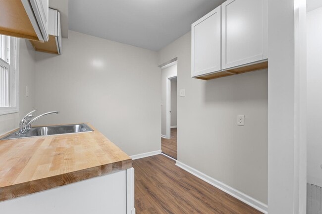 Building Photo - 19973 Lumpkin St