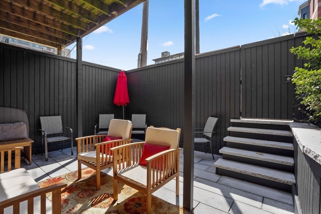 Building Photo - 685 Massachusetts Ave