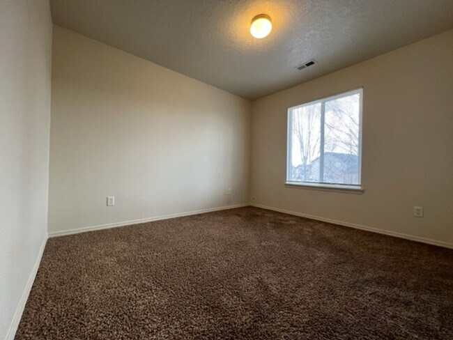 Building Photo - 2944 W Marbeth Ct