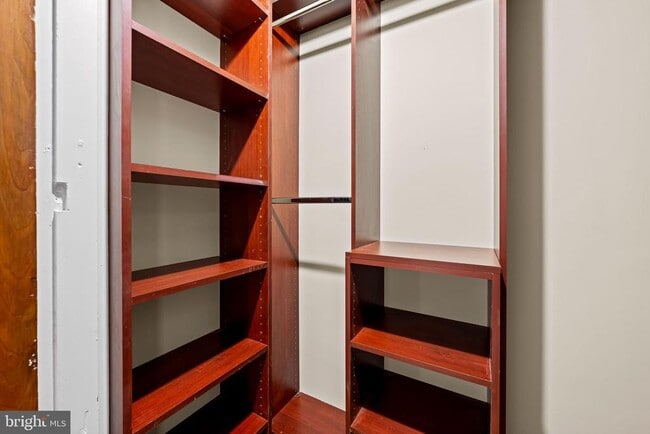 Building Photo - 1402 Light St