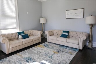 Building Photo - 1314 Court St