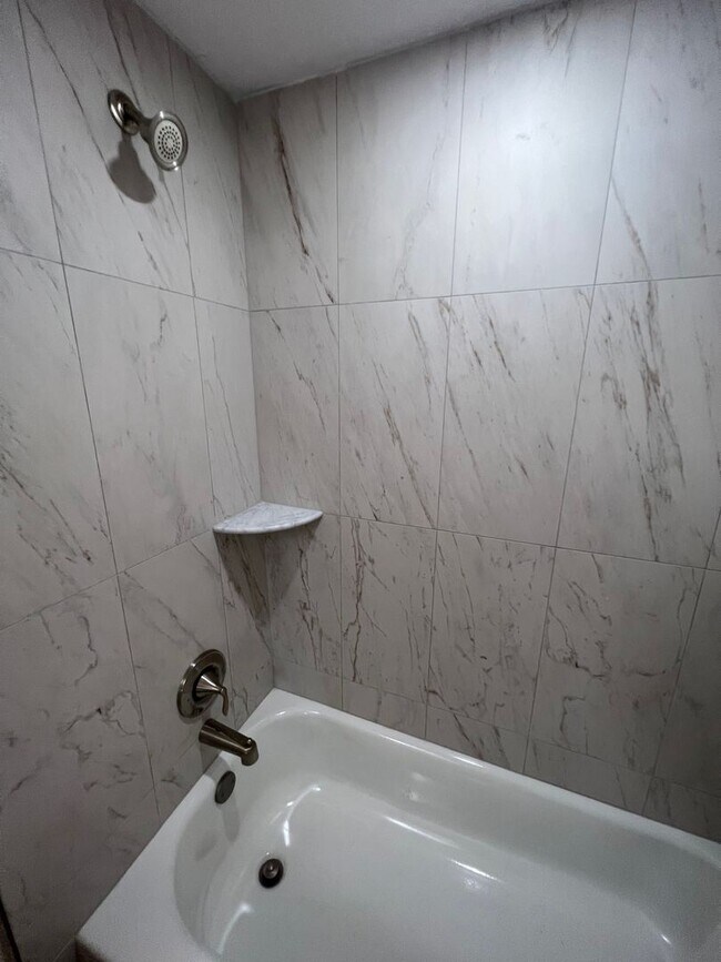 Building Photo - 2 br, 2 bath House - 190 Norfolk Avenue