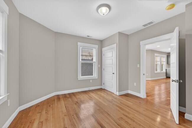 Building Photo - 42 Almont St
