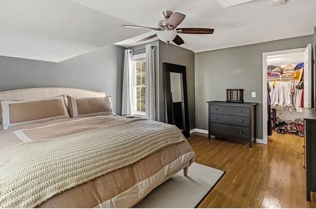 Building Photo - 14 Hoover Rd