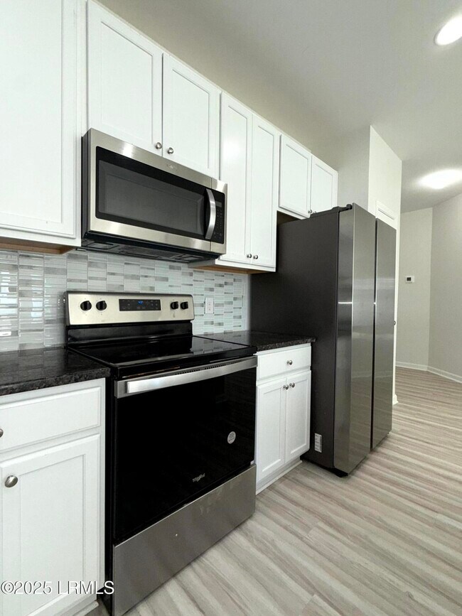 Building Photo - 1069 S Innovation Dr