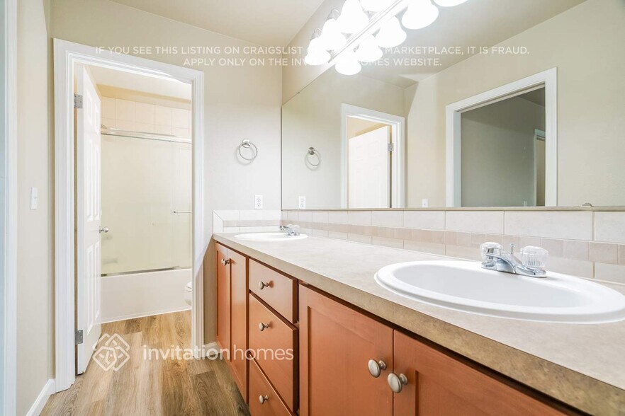 Building Photo - 11421 184th St Ct E