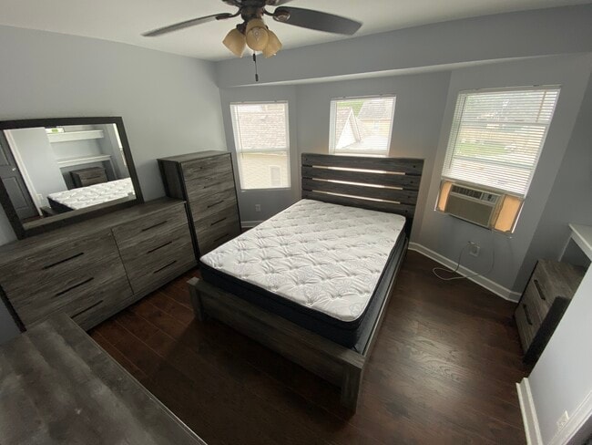 Room 1 - 2454 S 17th St