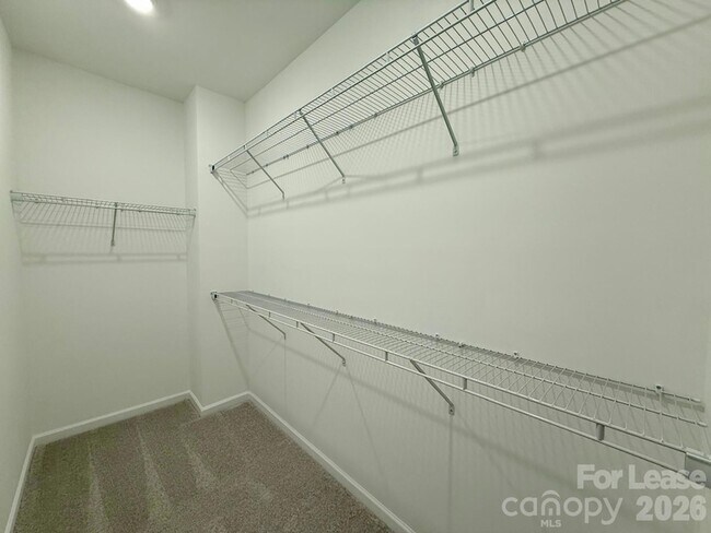 Building Photo - 206 Silver Fleet Dr