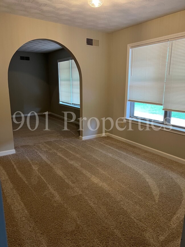 Building Photo - 5140 Longmeadow Cove