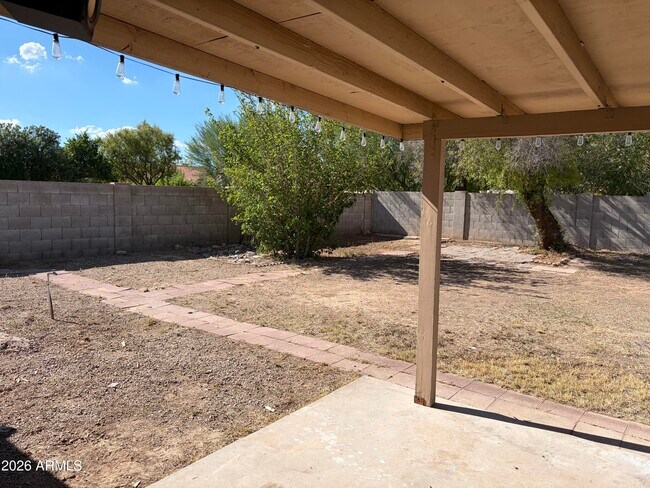 Building Photo - 5810 W Kesler St