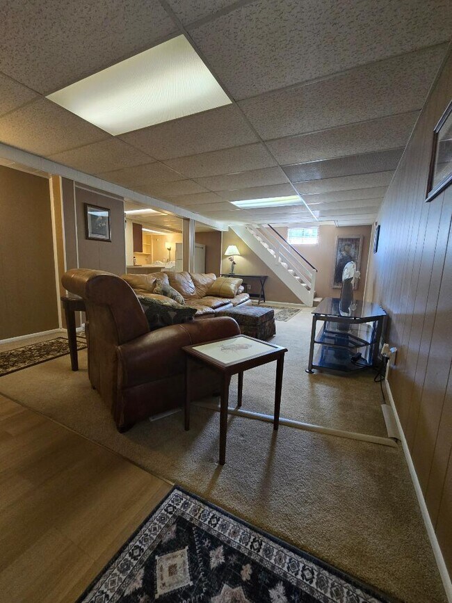 Building Photo - 58 Weis Ave