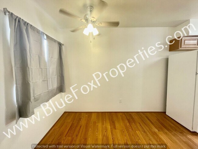 Building Photo - 3690 N Country Club Rd