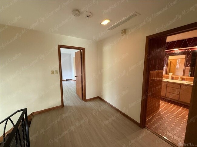 Building Photo - 3776 Dorset Dr