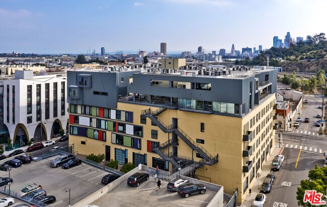 Building Photo - 200 N San Fernando Rd