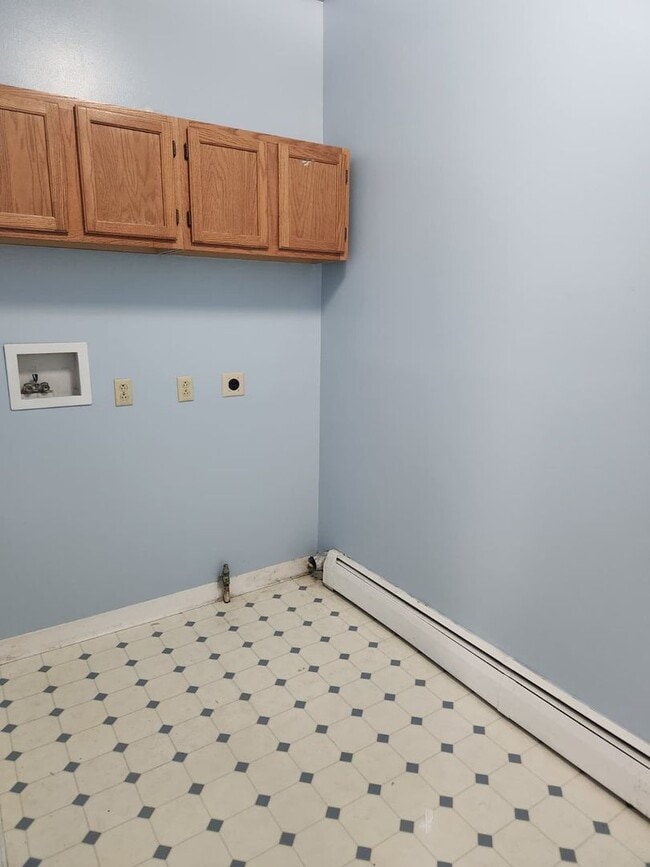 Building Photo - 2015 12th Ave