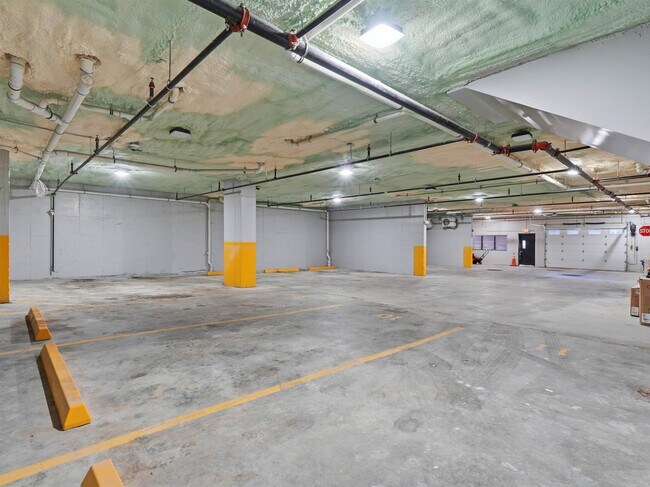 Building Photo - 304 61st St