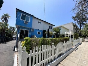 Building Photo - Vintage, like fine wine: 1 Bedroom Apartme...