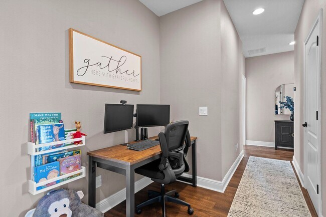 Building Photo - Perfect Home waiting for you!