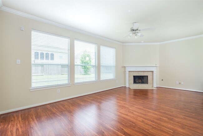 Building Photo - 26114 Sandersgate Ln