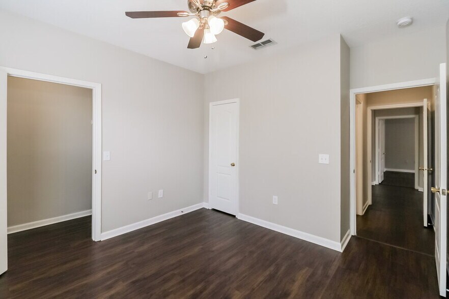 Building Photo - 17980 Villa Creek Dr