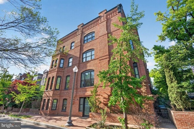 Building Photo - 1620 15th St NW