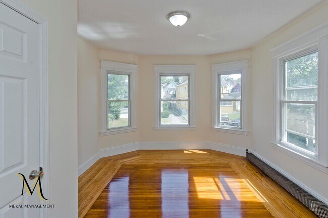 Building Photo - 20 Sachem St