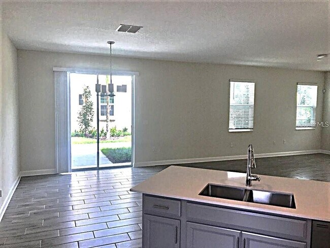 Building Photo - 1367 Shinnecock Hills Dr