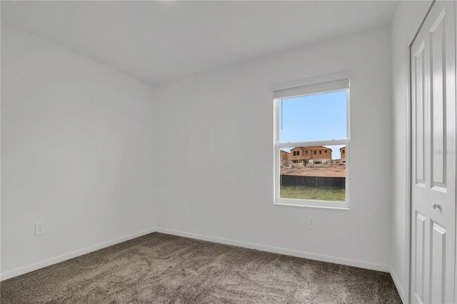 Building Photo - 2671 Armstrong Ave