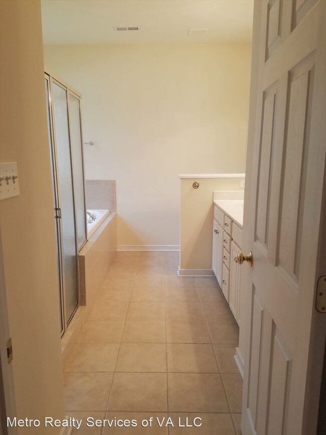 Building Photo - 4 br, 2 bath House - 11512 Charles Towne Road