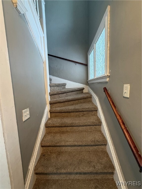 Building Photo - 40 B St