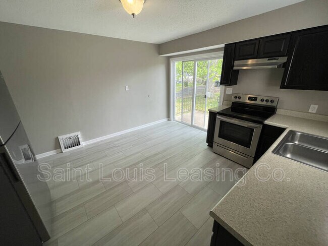 Building Photo - 1629 Talisman Ln
