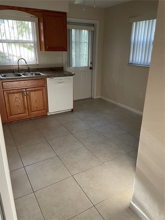 Building Photo - 333 Lagoon Dr