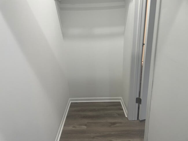 Building Photo - 173 Foxbridge Village Rd