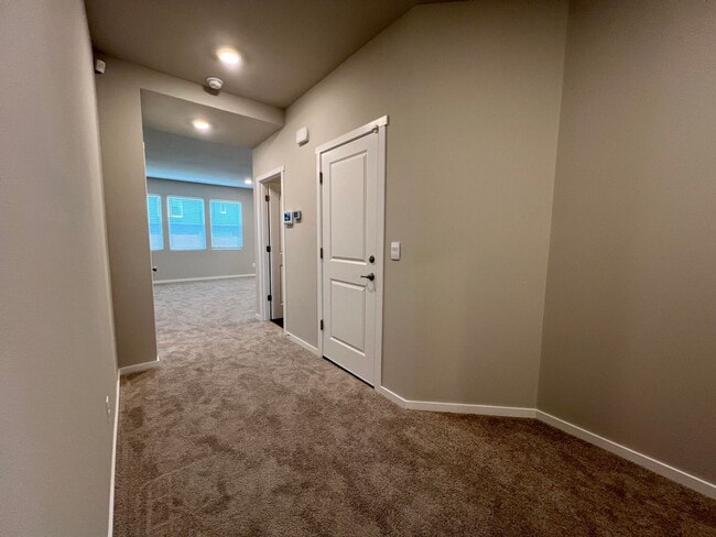 Building Photo - Brand New Home in Black Horse Community