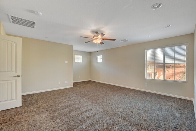 Building Photo - 2919 Caxton Grove Dr