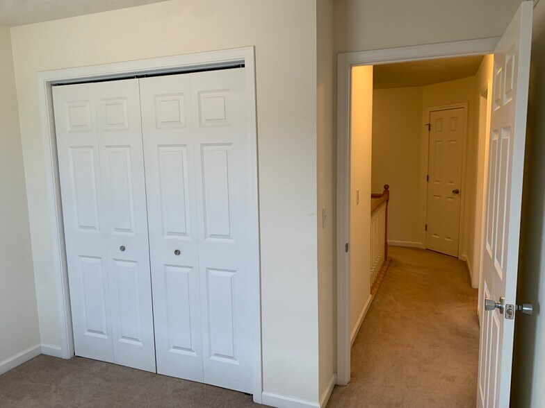 Building Photo - 1106 Lockenvitz Ln
