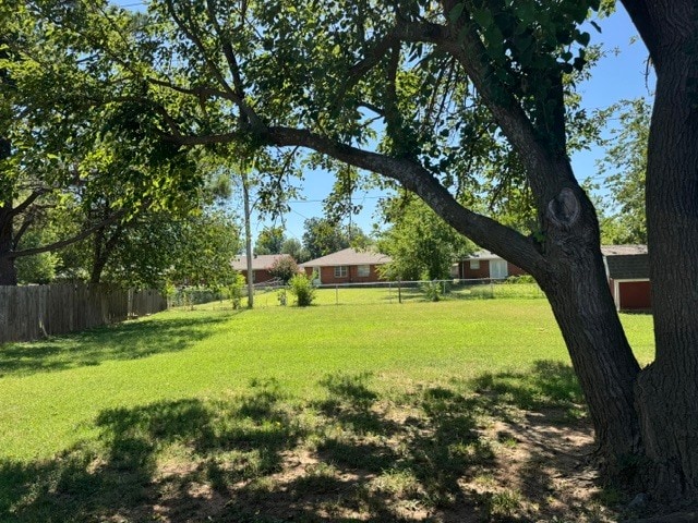 Building Photo - 2108 Marshall Dr