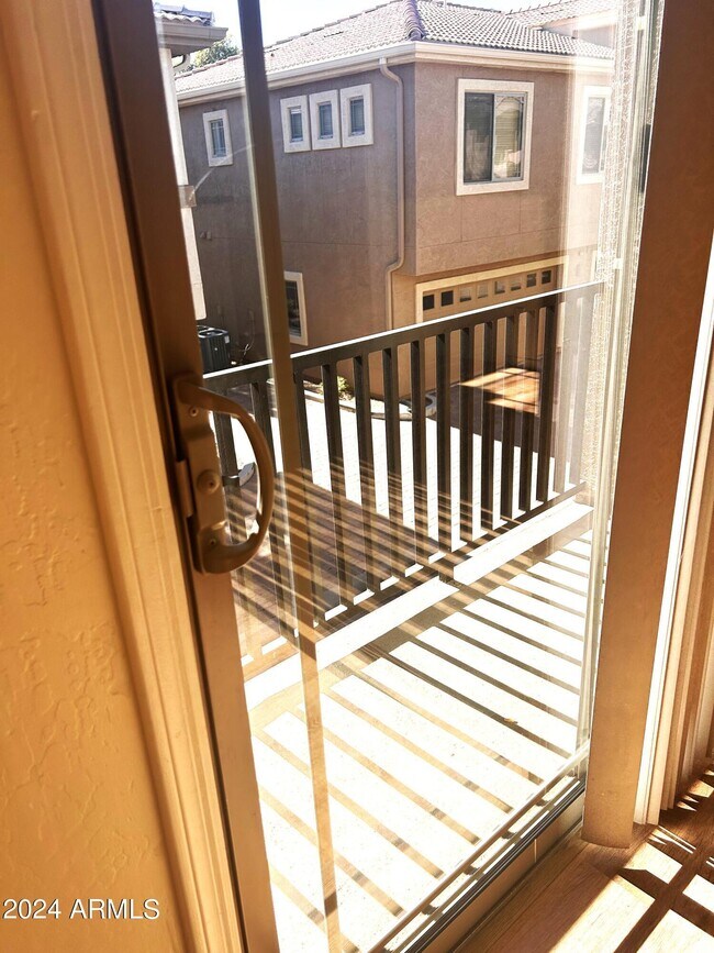 Building Photo - 1225 N 36th St