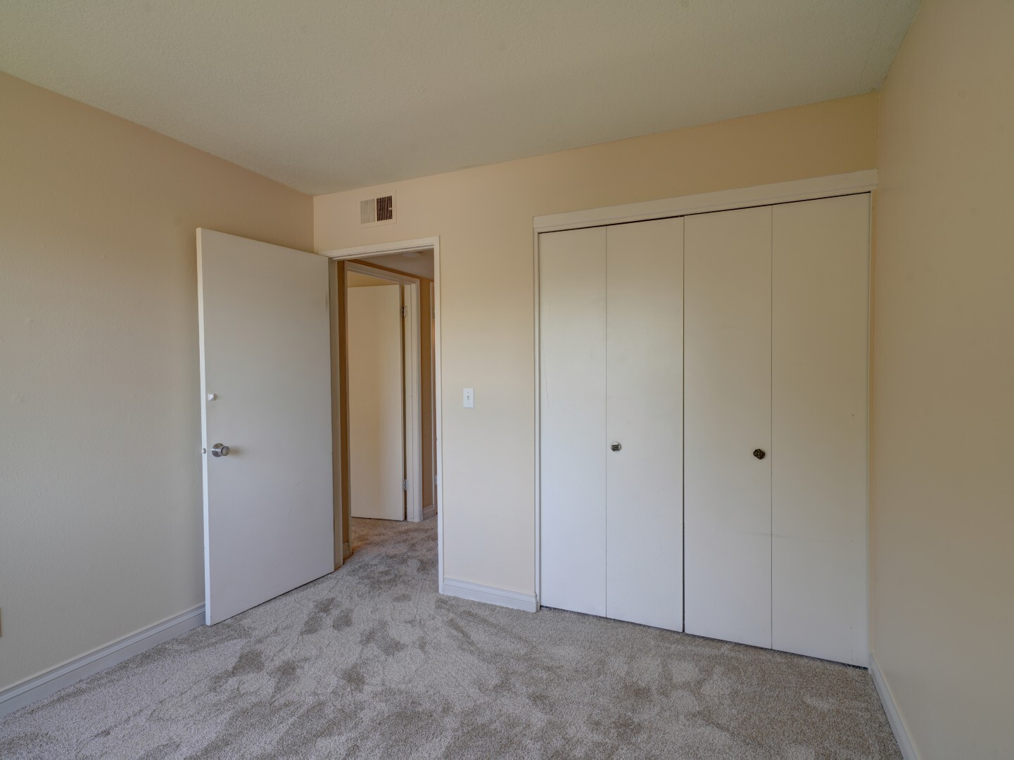Building Photo - 1750 Prefumo Canyon Rd