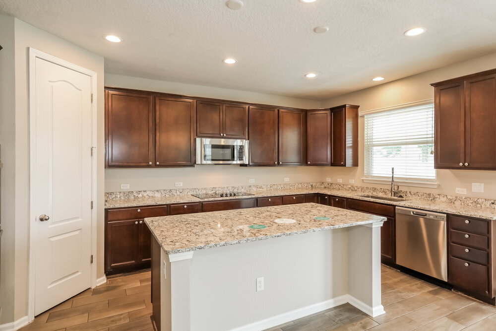 Building Photo - 3343 Spring Valley Ct