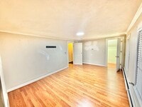 Building Photo - 20 Park Rd