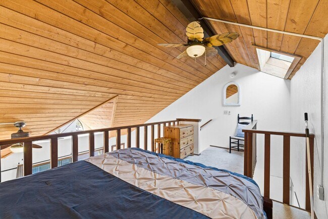 Building Photo - 731 Seacoast Dr