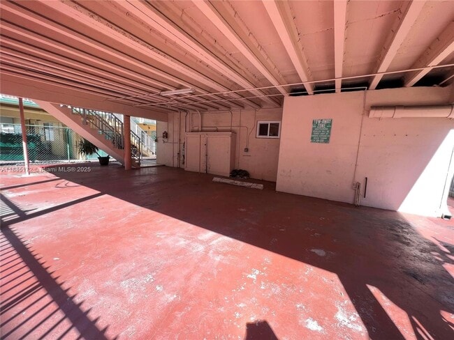 Building Photo - 644 Meridian Ave